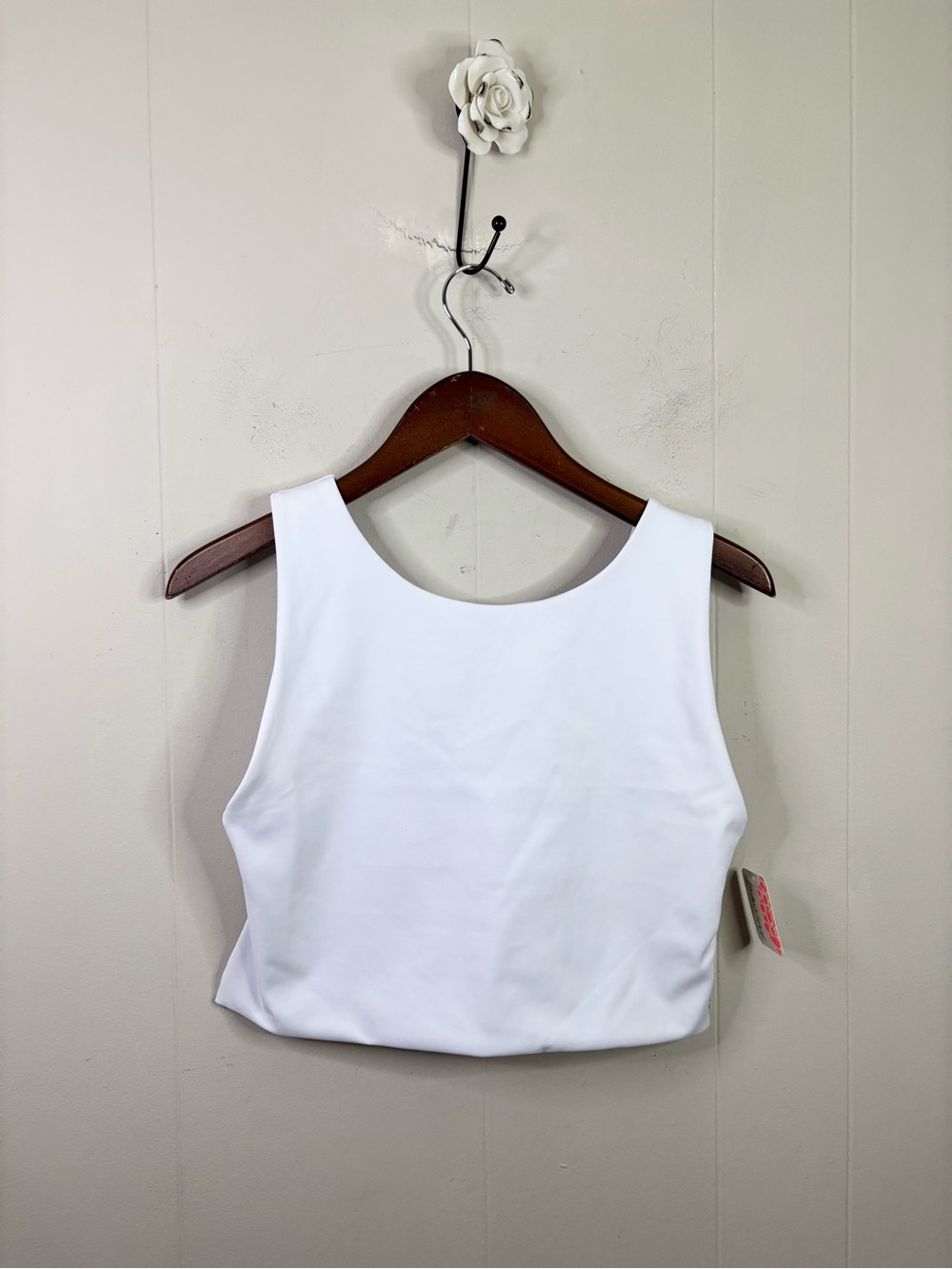 Free People movement white seamless crop top tank size SM new